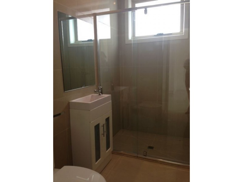 4/3 Poplar Street, Thomastown VIC 3074