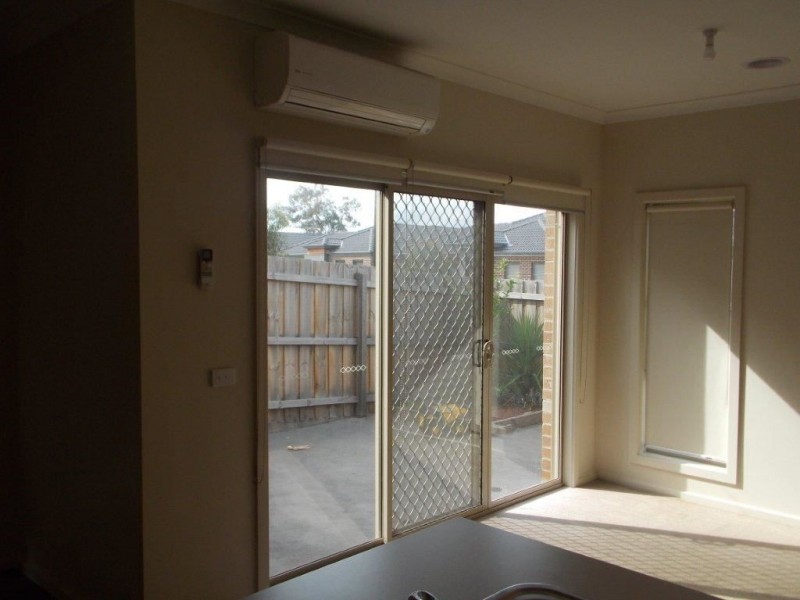 A/27 Glenorchy Way, South Morang VIC 3752