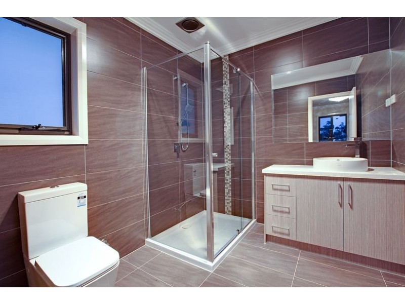 9 Pine Park Drive, Epping VIC 3076