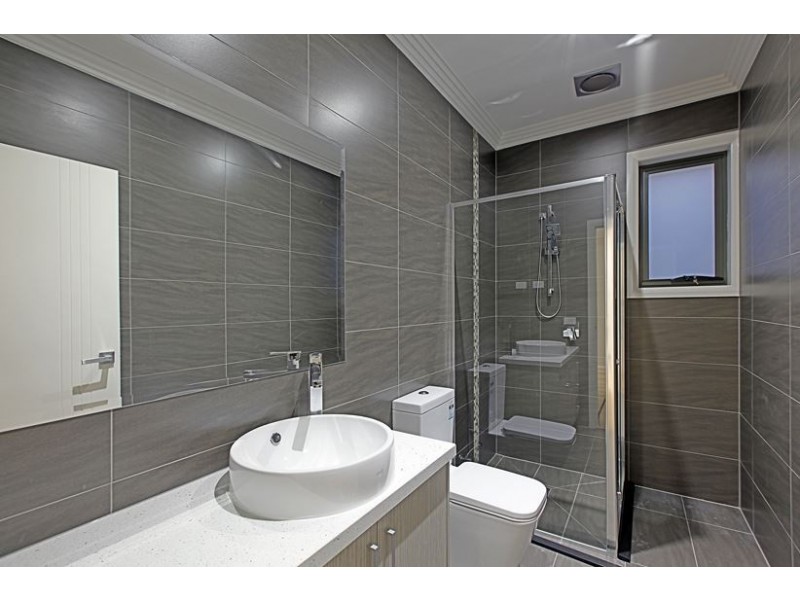 9 Pine Park Drive, Epping VIC 3076