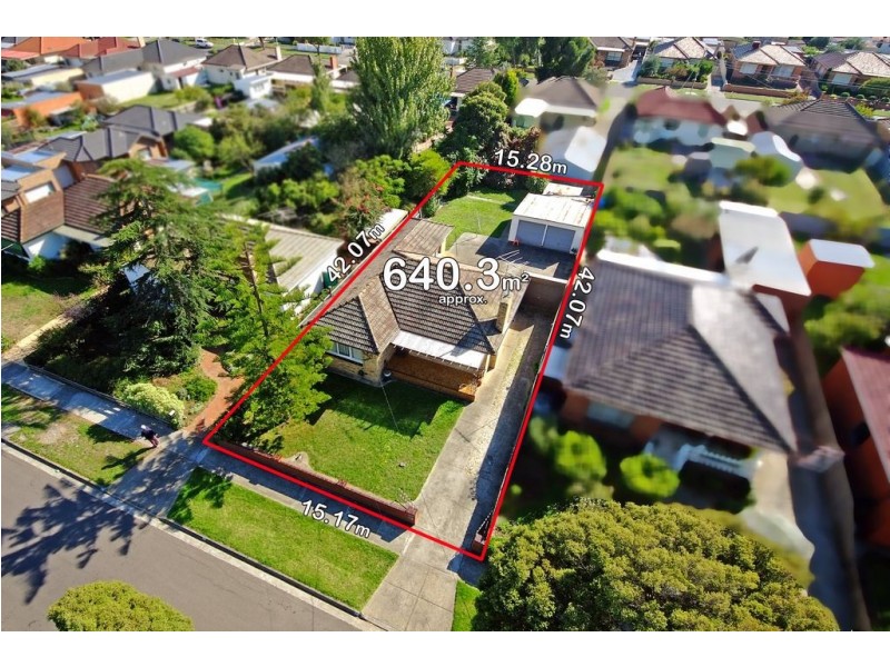 16 Travers Street, Thomastown VIC 3074