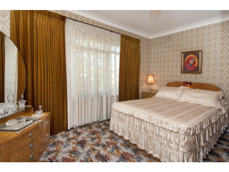 16 Travers Street, Thomastown VIC 3074