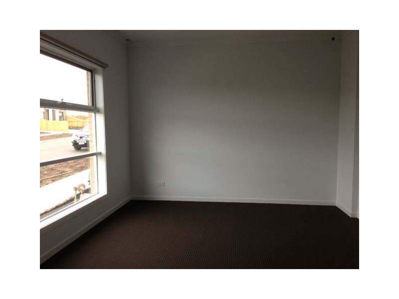 4 Oriano Street, Epping VIC 3076