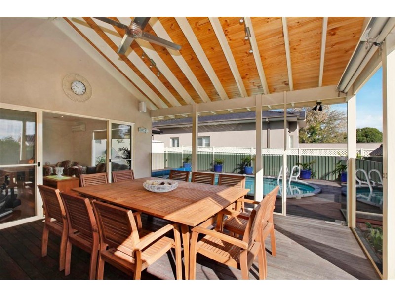 5 Nutwood Street, Reservoir VIC 3073