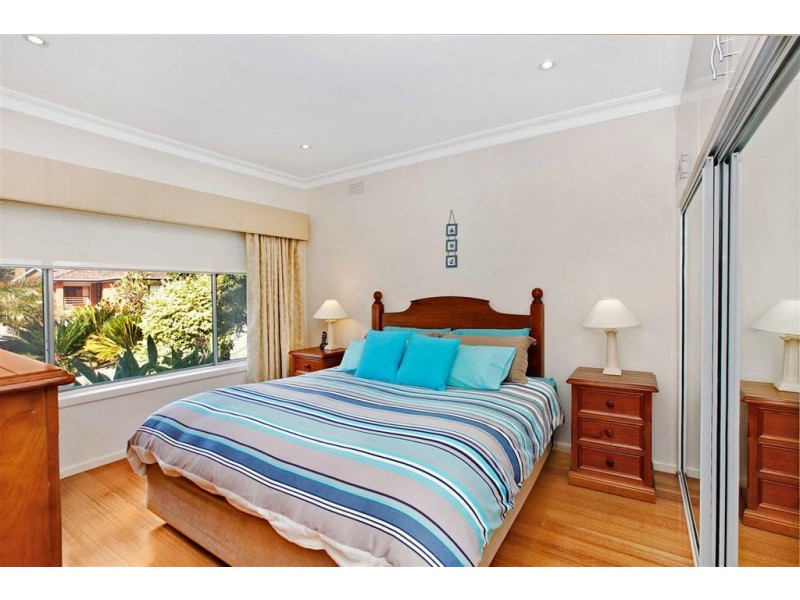 5 Nutwood Street, Reservoir VIC 3073
