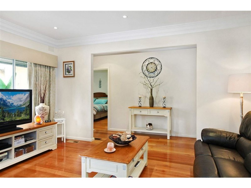 5 Nutwood Street, Reservoir VIC 3073