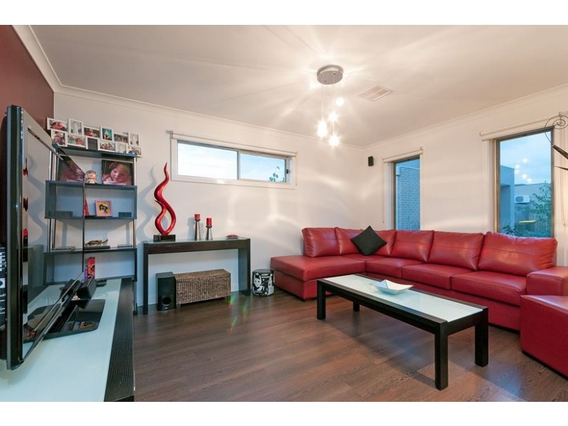 5 Garth Place, Epping VIC 3076