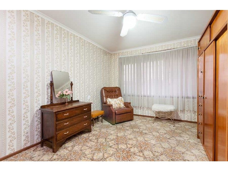 11 Cleveland Street, Thomastown VIC 3074