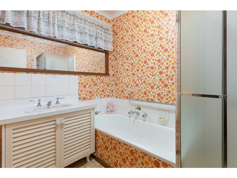 11 Cleveland Street, Thomastown VIC 3074