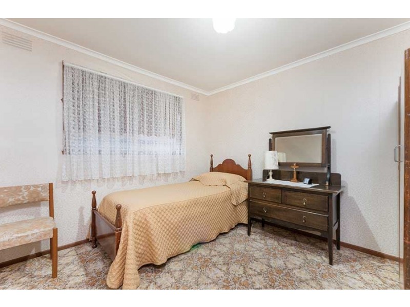 11 Cleveland Street, Thomastown VIC 3074