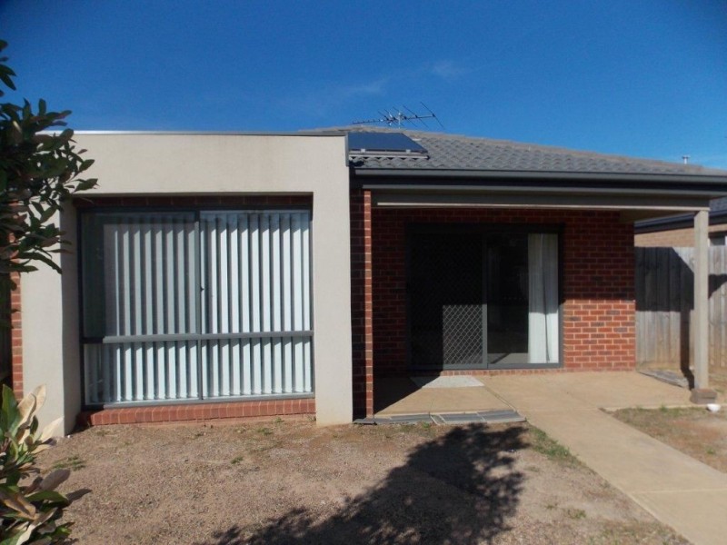 266 The Lakes Boulevard, South Morang VIC 3752