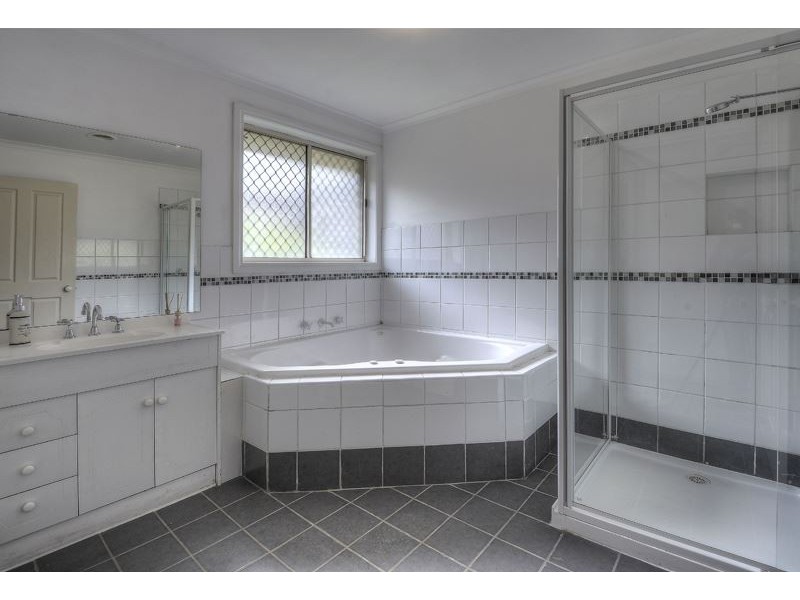 44 Plowman Court, Epping VIC 3076