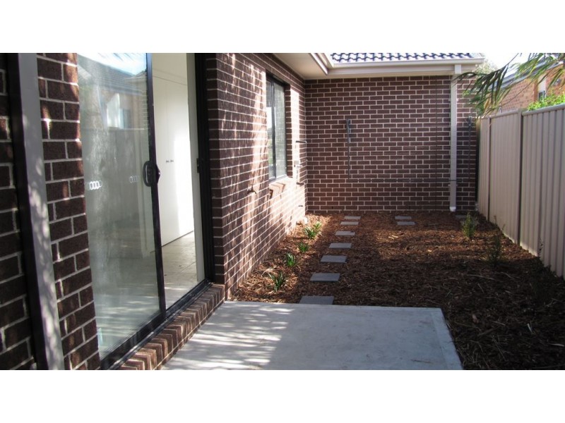 2/5 Edith Street, Epping VIC 3076