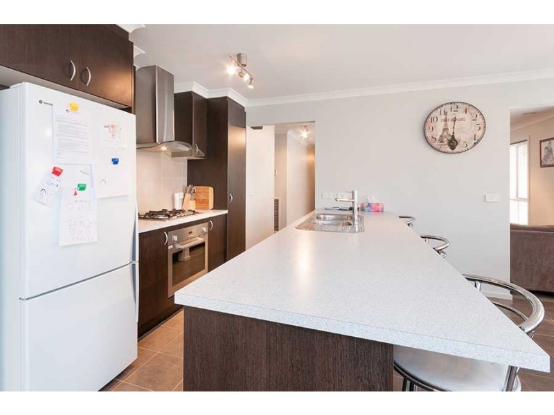 24 Ovens Circuit, Whittlesea VIC 3757