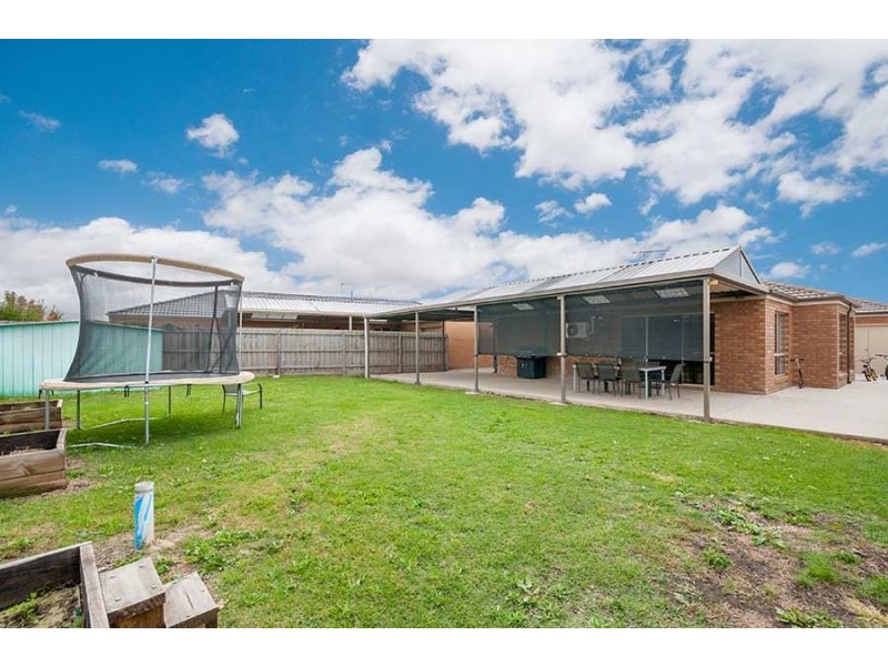 24 Ovens Circuit, Whittlesea VIC 3757