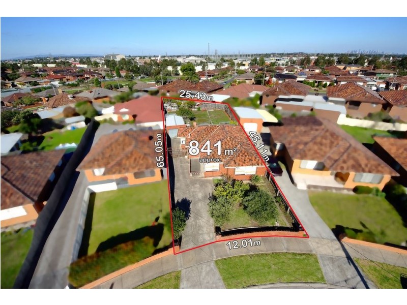 5 Heather Avenue, Thomastown VIC 3074