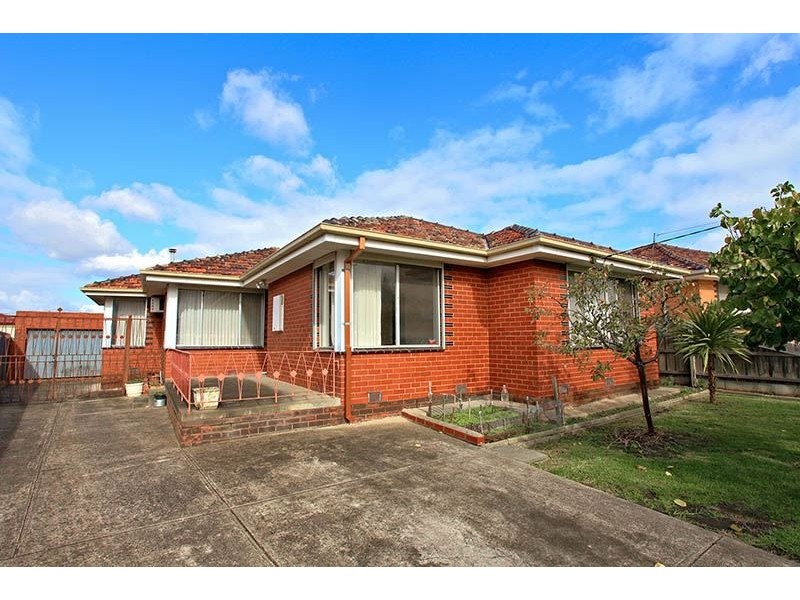 5 Heather Avenue, Thomastown VIC 3074