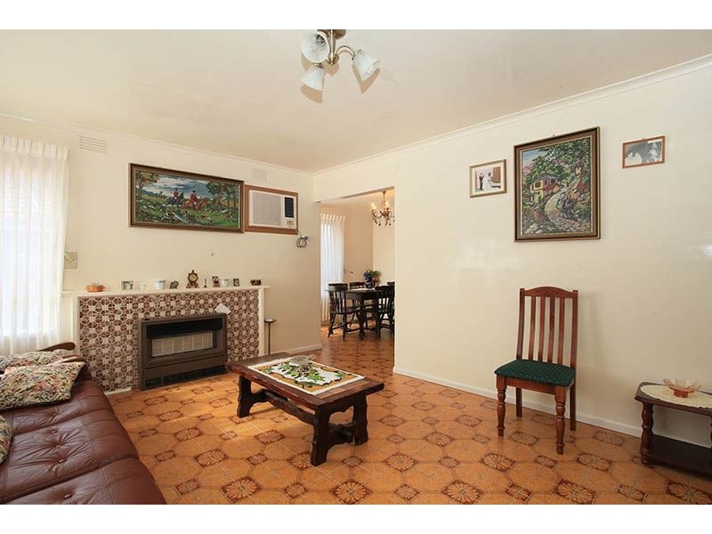 5 Heather Avenue, Thomastown VIC 3074