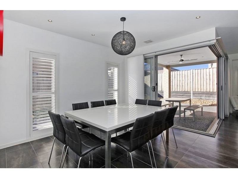 12 Knightsbridge Drive, Epping VIC 3076