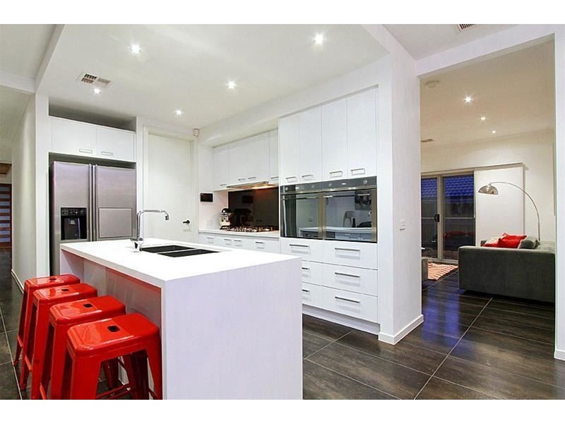 12 Knightsbridge Drive, Epping VIC 3076