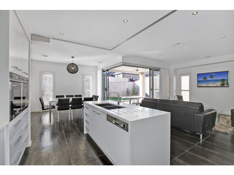 12 Knightsbridge Drive, Epping VIC 3076