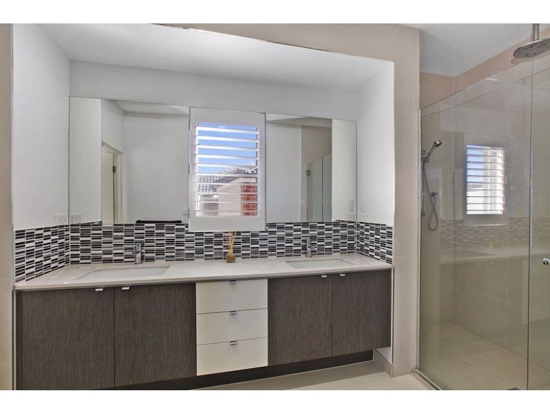 12 Knightsbridge Drive, Epping VIC 3076