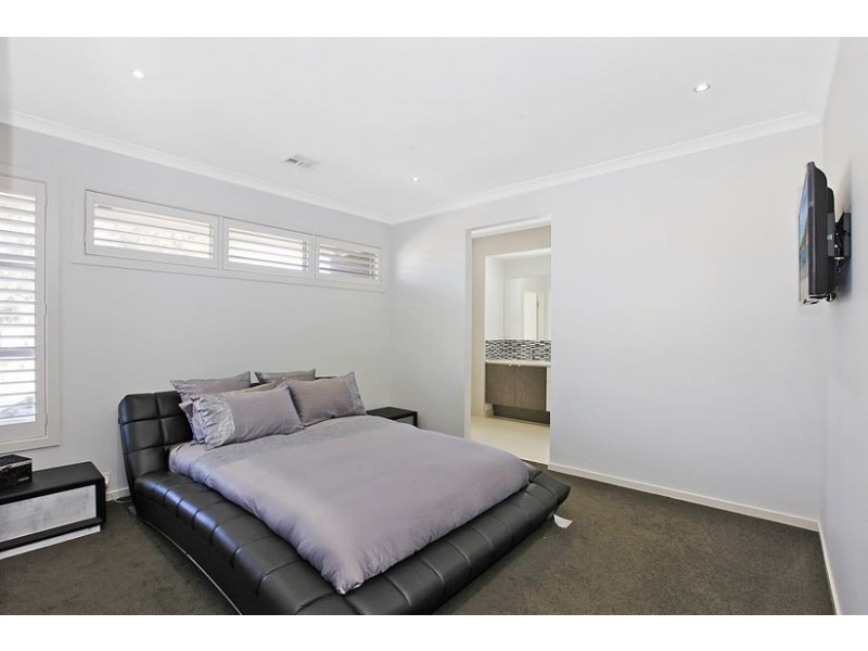 12 Knightsbridge Drive, Epping VIC 3076