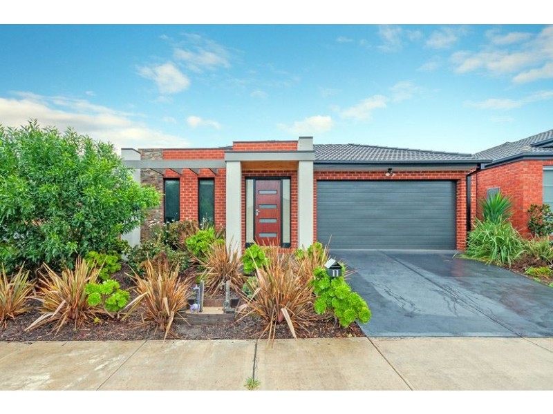 11 Pavilion Boulevard, Epping VIC 3076