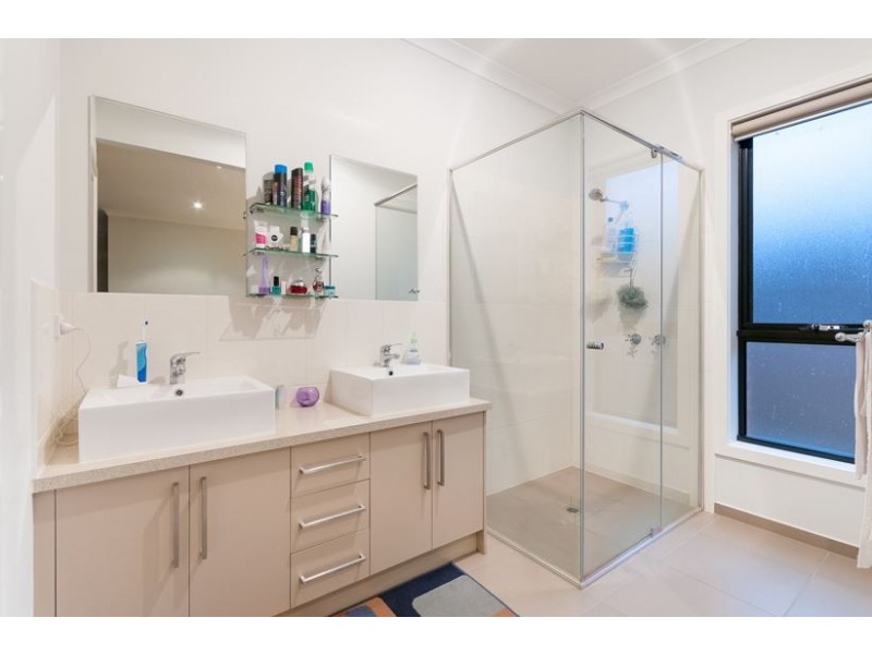 11 Pavilion Boulevard, Epping VIC 3076