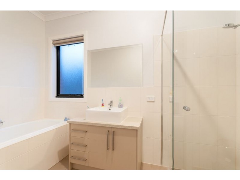 11 Pavilion Boulevard, Epping VIC 3076