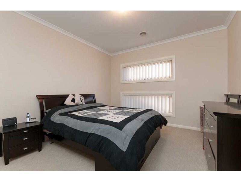 26 Cloverfield Crescent, Epping VIC 3076