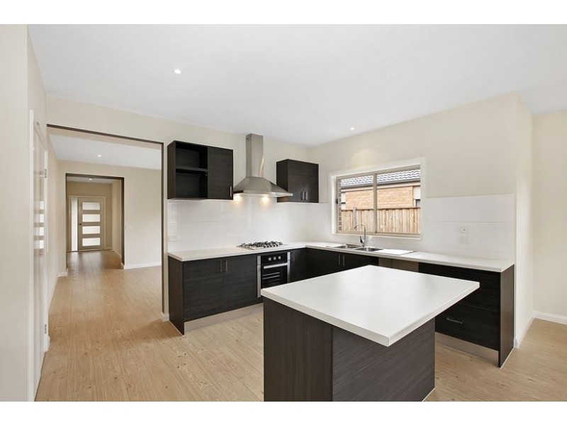 7 Balerno Way, Mernda VIC 3754