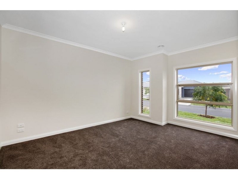 7 Balerno Way, Mernda VIC 3754
