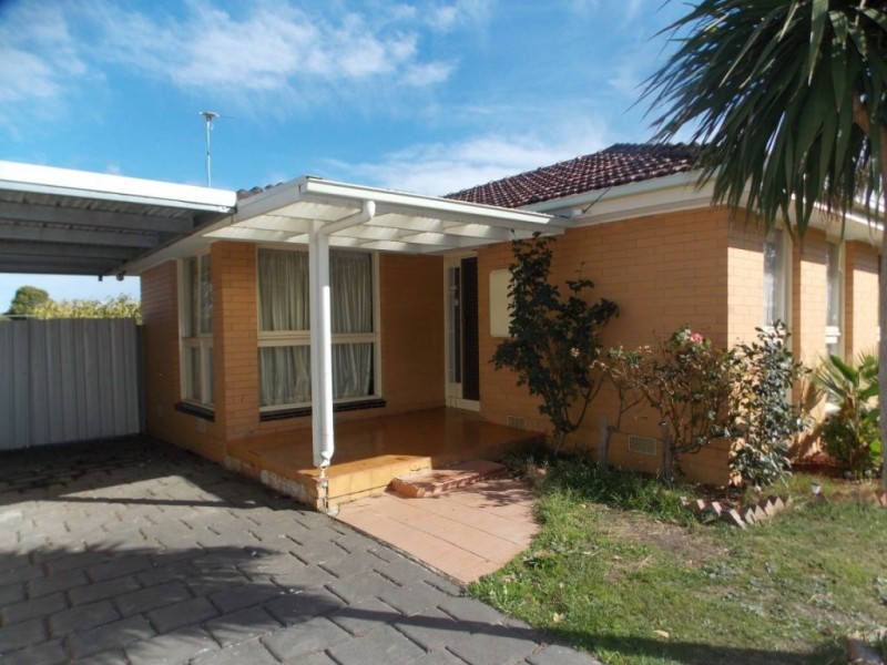 35 Savannah Crescent, Epping VIC 3076