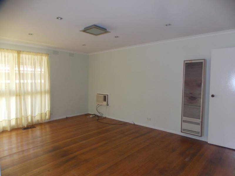 35 Savannah Crescent, Epping VIC 3076