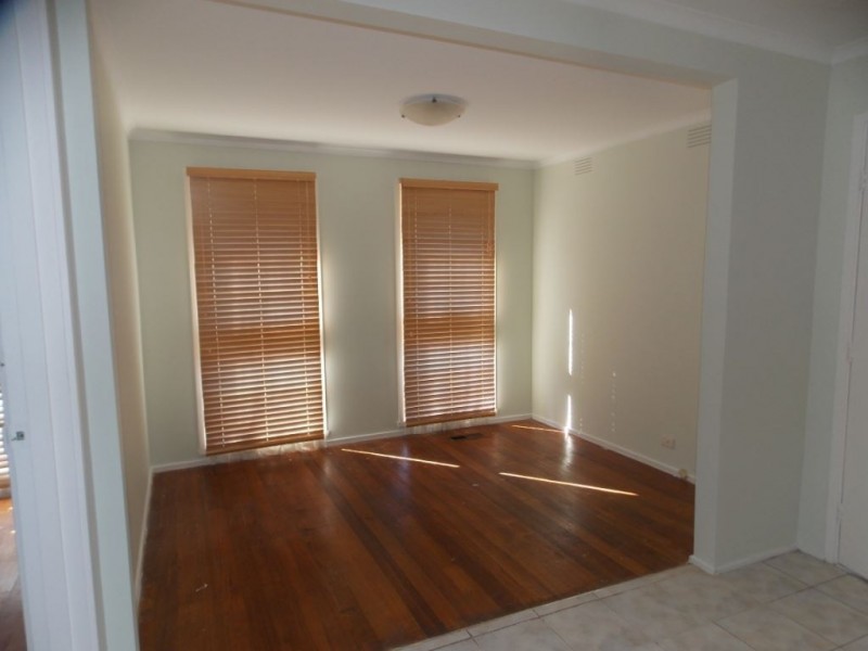 35 Savannah Crescent, Epping VIC 3076