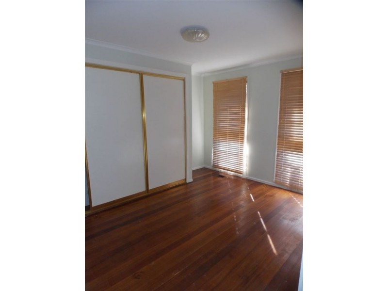 35 Savannah Crescent, Epping VIC 3076