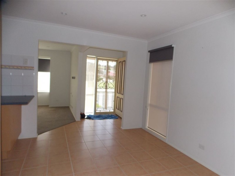12 Nivea Terrace, South Morang VIC 3752
