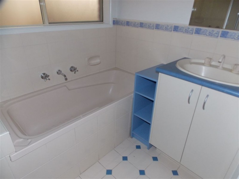 12 Nivea Terrace, South Morang VIC 3752