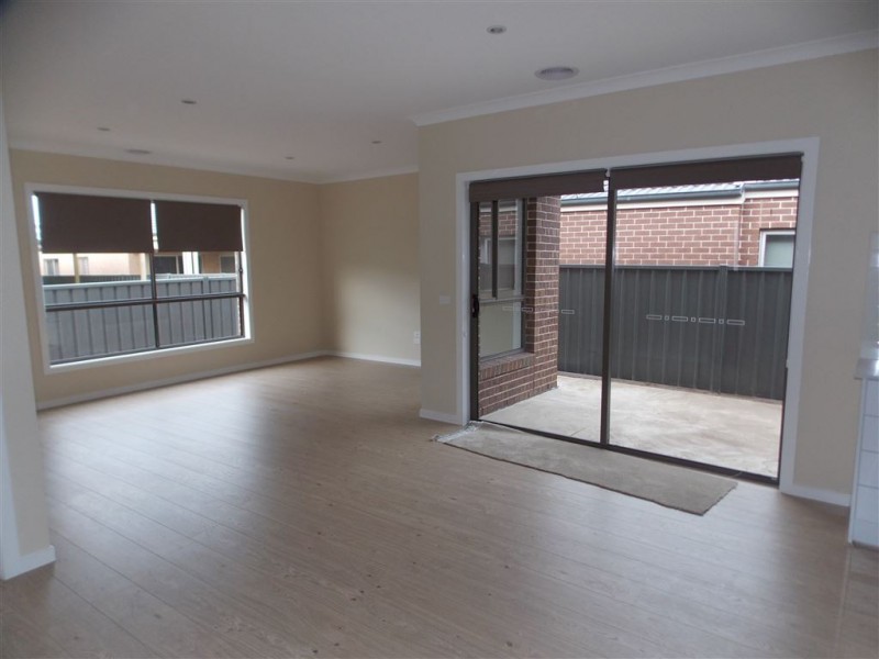 18 Meelup Rise, Epping VIC 3076