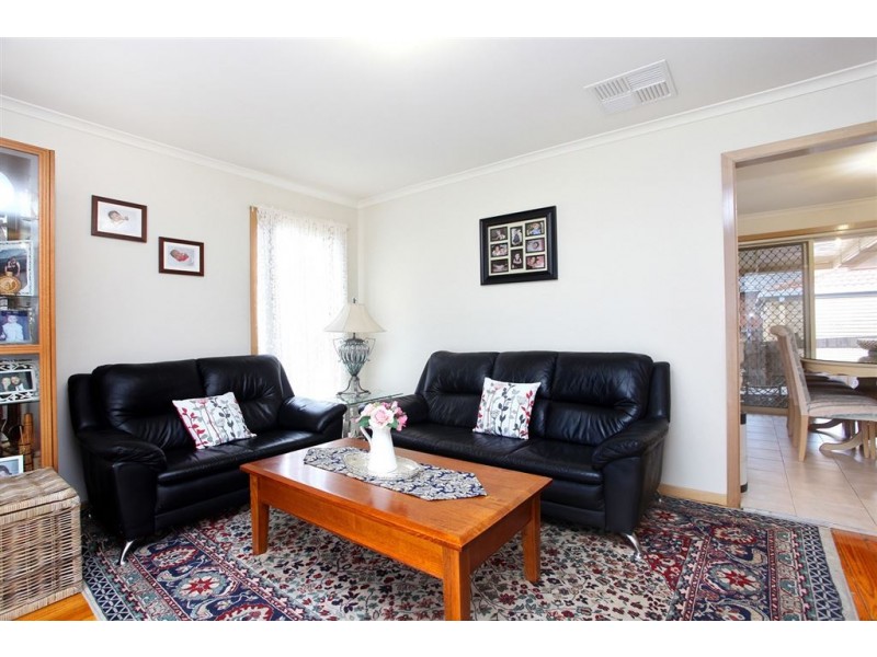 1/30 Bowman Drive, Mill Park VIC 3082