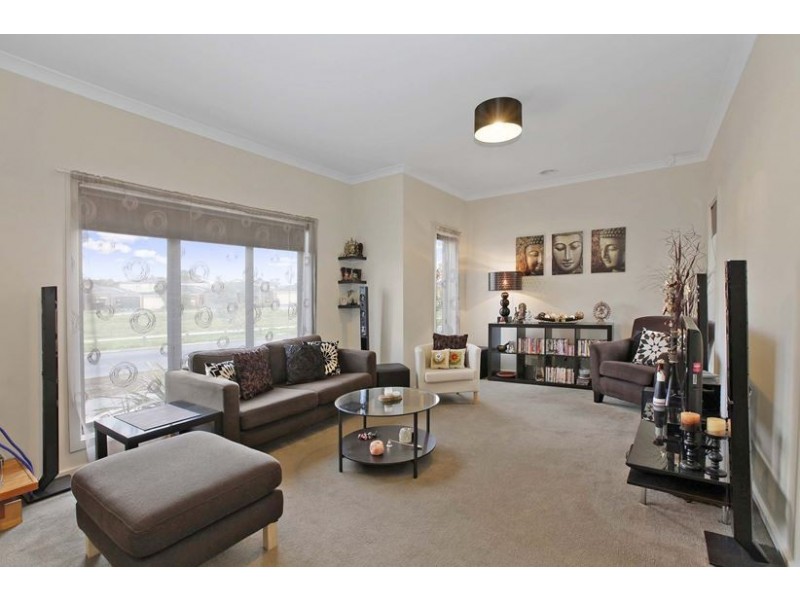 27 Glenorchy Way, South Morang VIC 3752