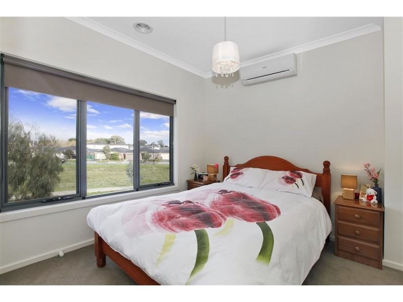 27 Glenorchy Way, South Morang VIC 3752