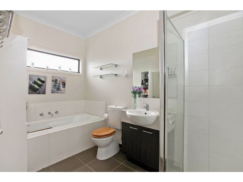 27 Glenorchy Way, South Morang VIC 3752