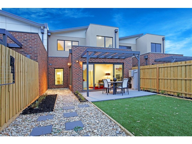 11 Poets Court, Mernda VIC 3754