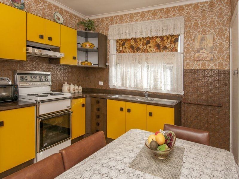 16 Travers Street, Thomastown VIC 3074