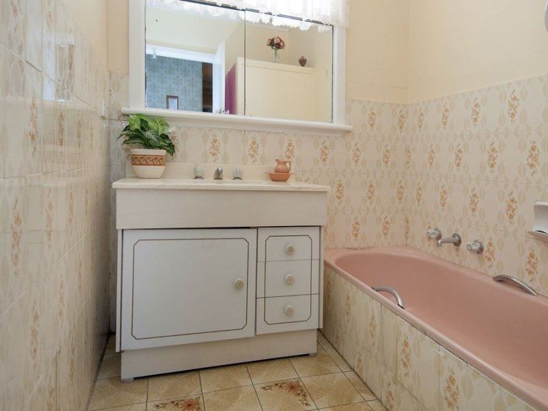 16 Travers Street, Thomastown VIC 3074