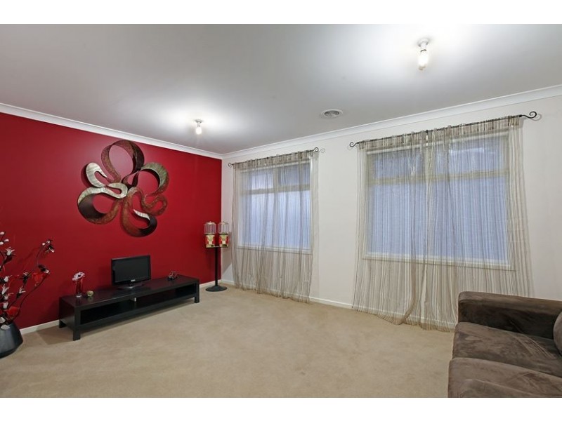 4 Abercrombie Grove, Epping VIC 3076