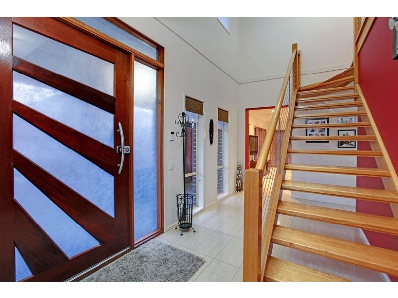 4 Abercrombie Grove, Epping VIC 3076