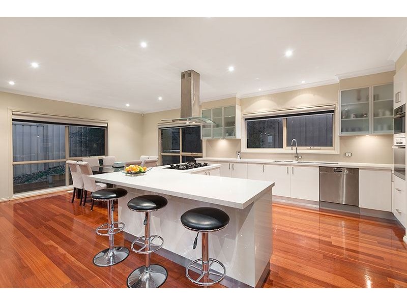 10 Belinda Court, South Morang VIC 3752